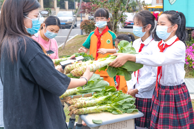 W020220429696225114916.jpg W020220429696225114916.jpg