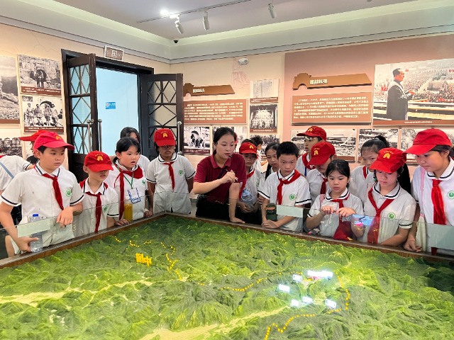 憑祥研學(xué)基地.jpg 憑祥研學(xué)基地.jpg