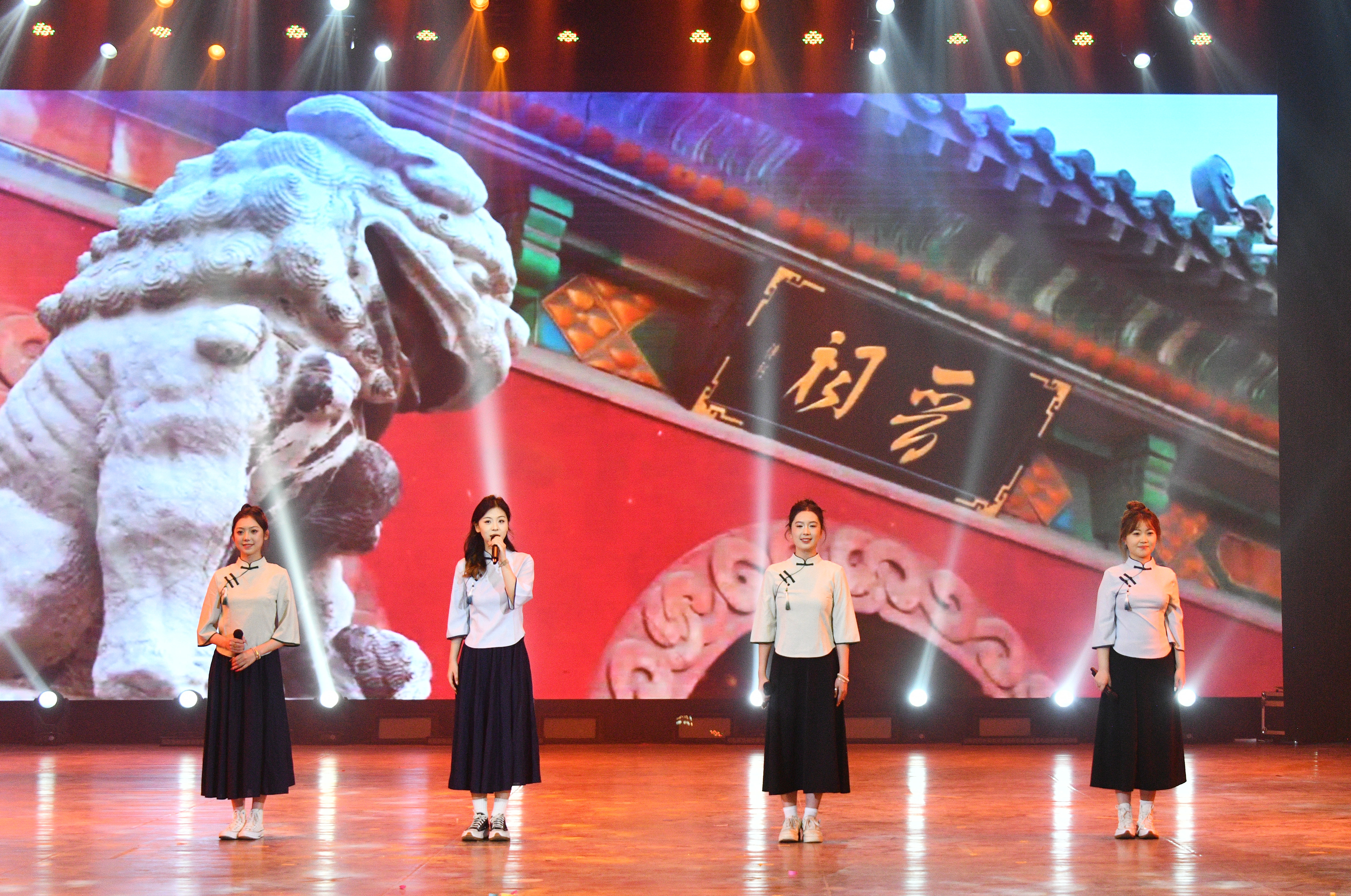 “課本里的山西”搬上舞臺 (3).JPG