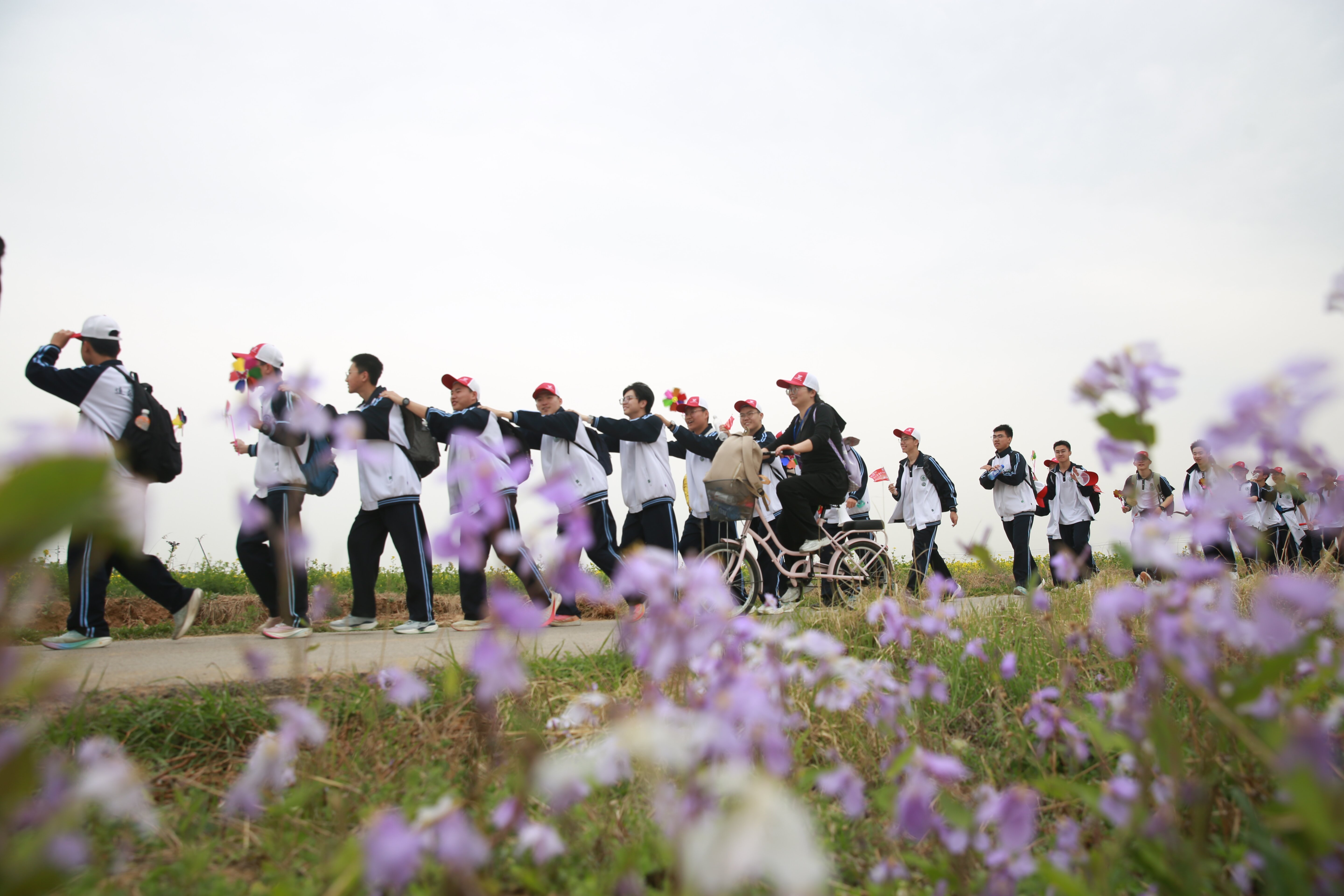 7.行進途中.jpg 7.行進途中.jpg